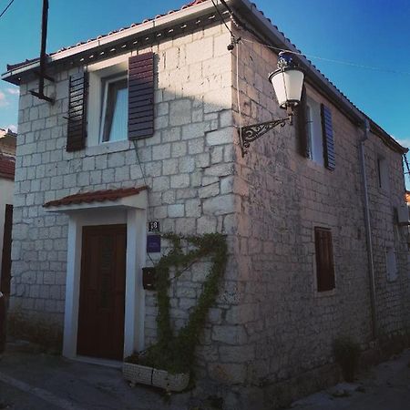 슬라티네 Stone House 아파트 외부 사진